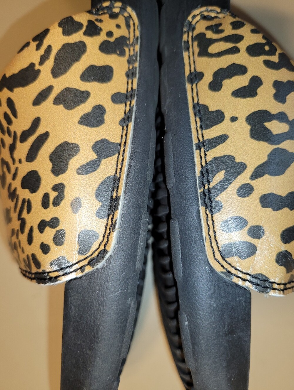 Nike Leopard-Print Slide Sandals - Black & Tan - Size 9 - Picture 8 of 8